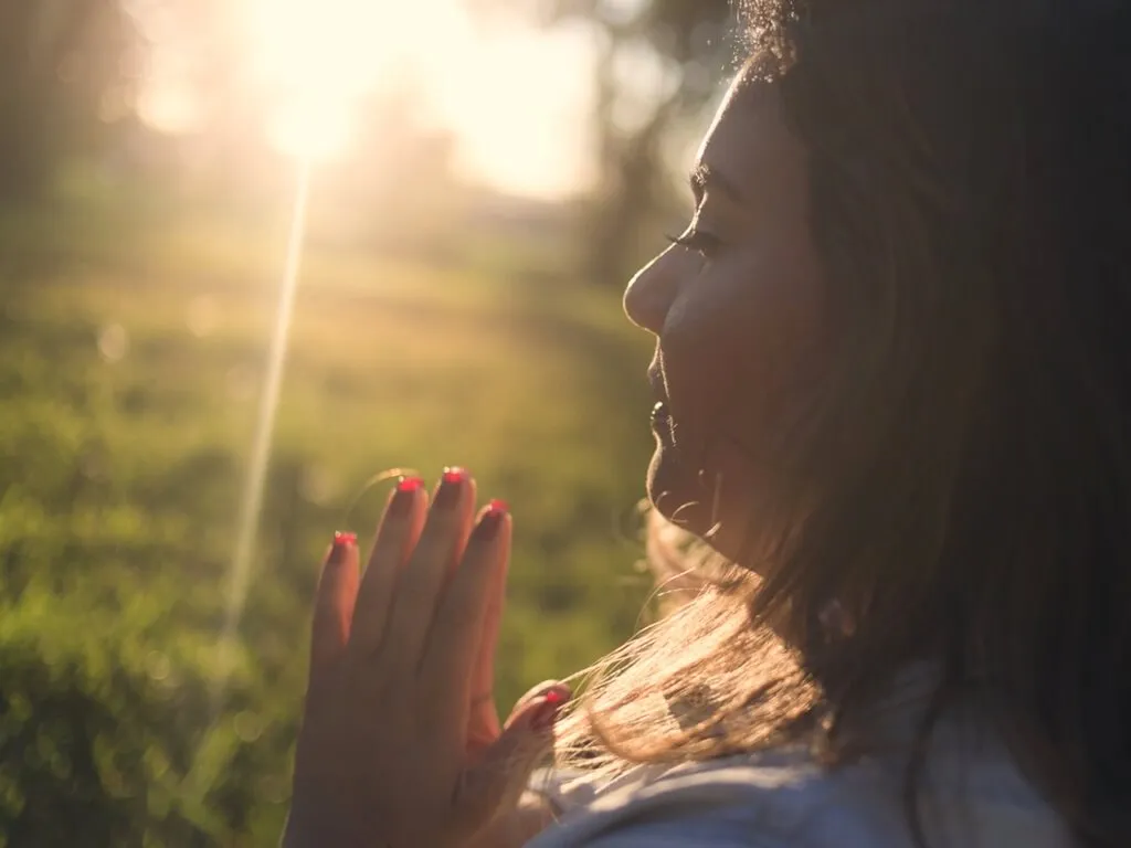 Amanecer para comenzar el día con una meditación