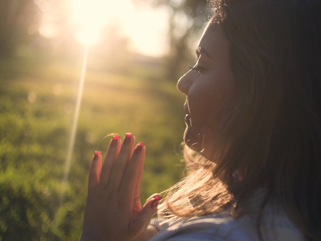 Amanecer para comenzar el día con una meditación